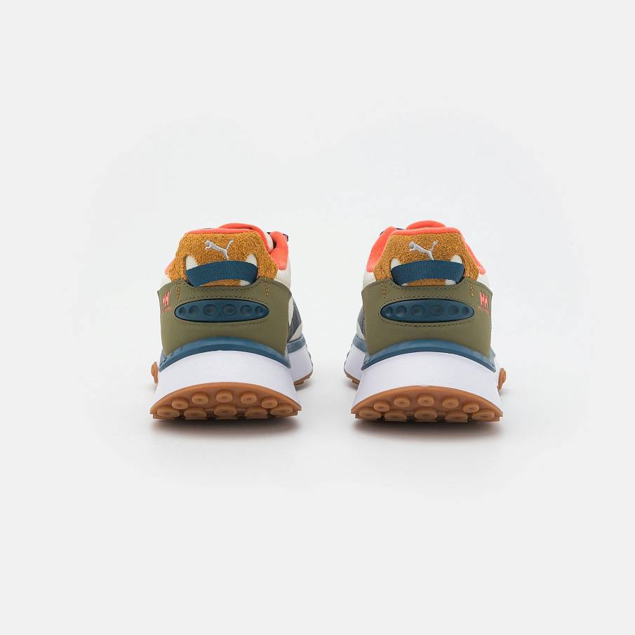 Фото № 3 с приближением к товару «‎Puma Wild Rider Helly Hansen »