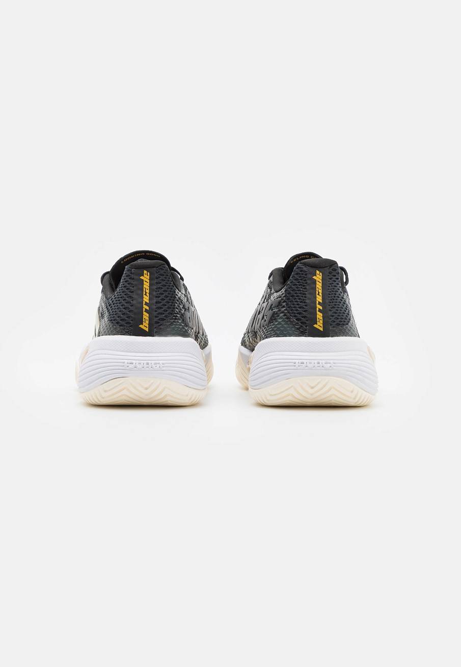 Фото № 3 с приближением к товару «‎Adidas Barricade»