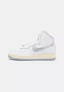 Фото № 3 с приближением к товару «‎W AF1 SCULPT»