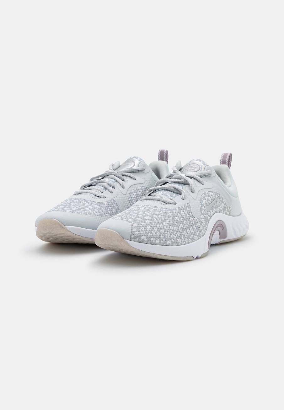 Фото № 1 с приближением к товару «‎Nike Renew In Season Tr 11 Prm»