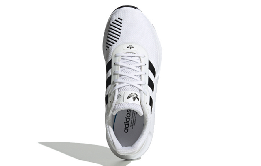 Фото № 4 с приближением к товару «‎adidas Swift Run RF Cloud White»