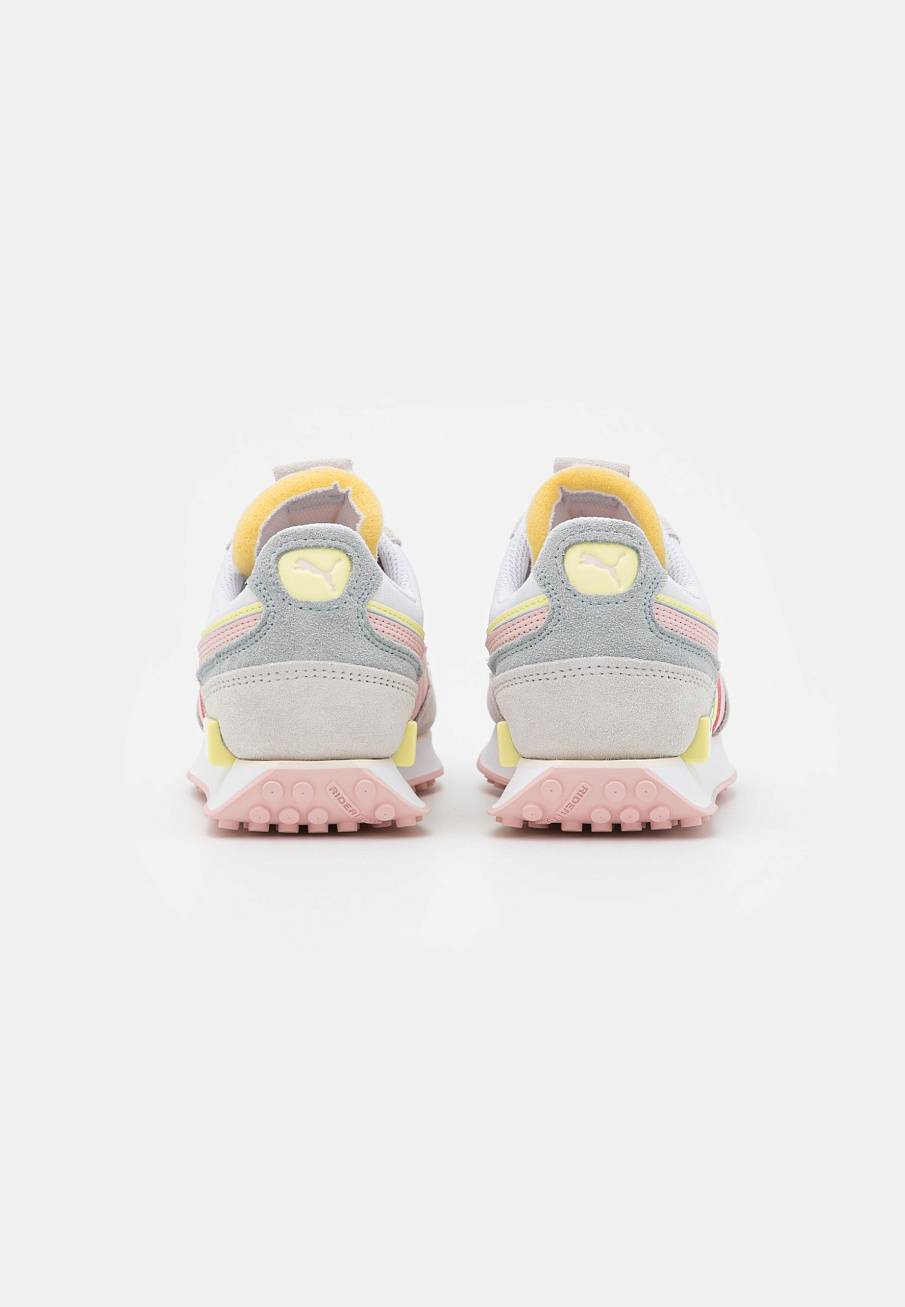 Фото № 4 с приближением к товару «‎Puma Future Rider Double »