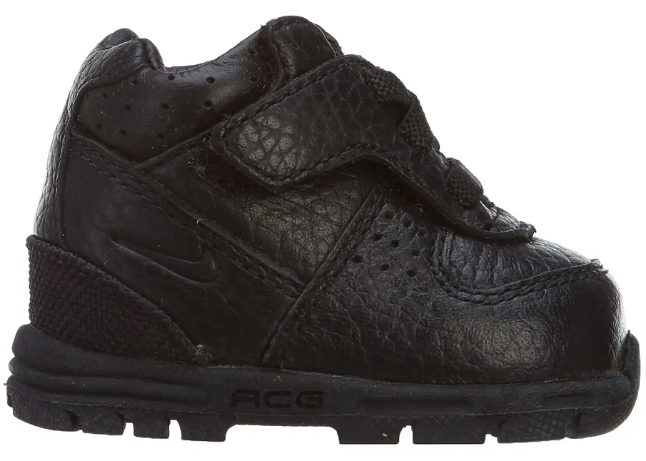 Фото № 1 с приближением к товару «‎Nike First Goadome»
