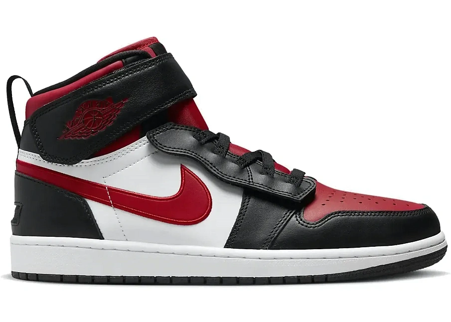 Фото № 1 с приближением к товару «‎Jordan 1 High FlyEase Black White Fire Red»