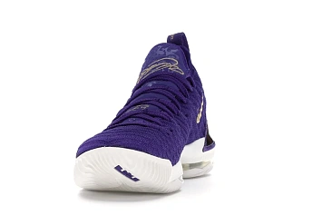 Nike LeBron 16 King Court Purple - 3