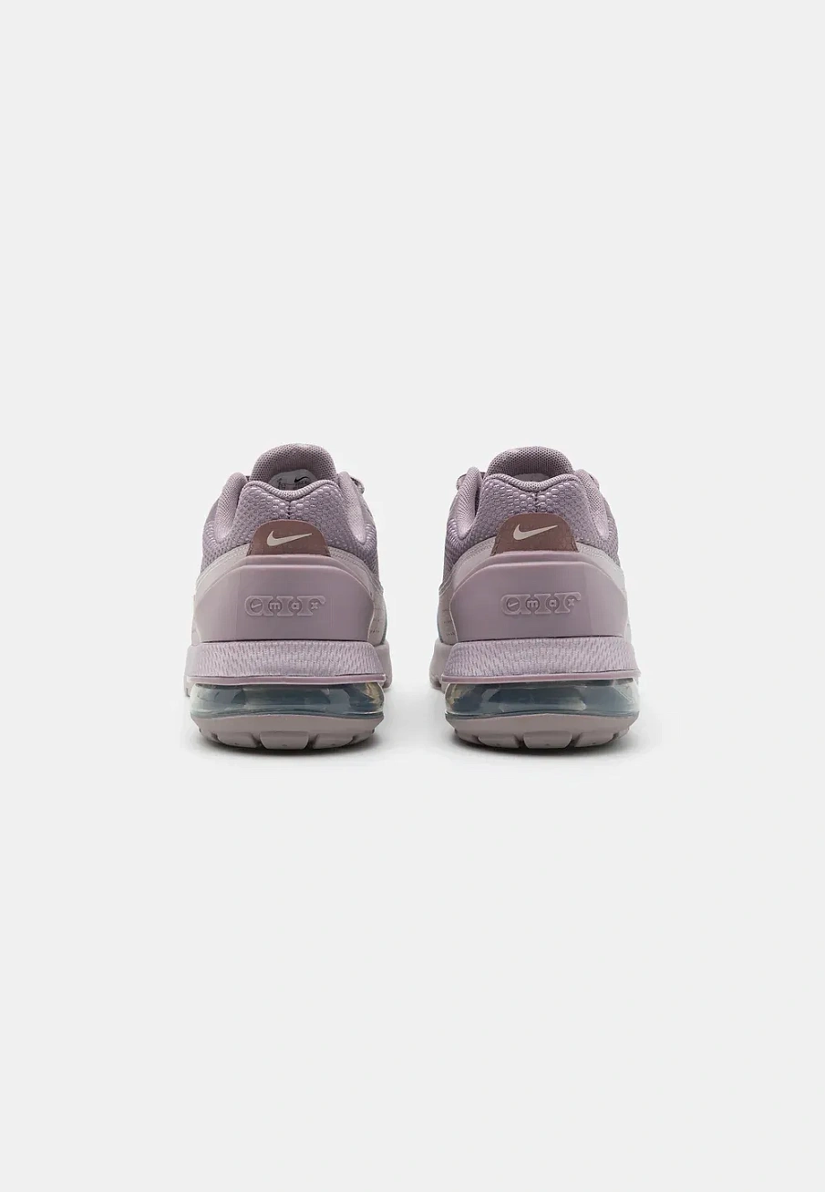 Фото № 3 с приближением к товару «‎AIR MAX PULSE»