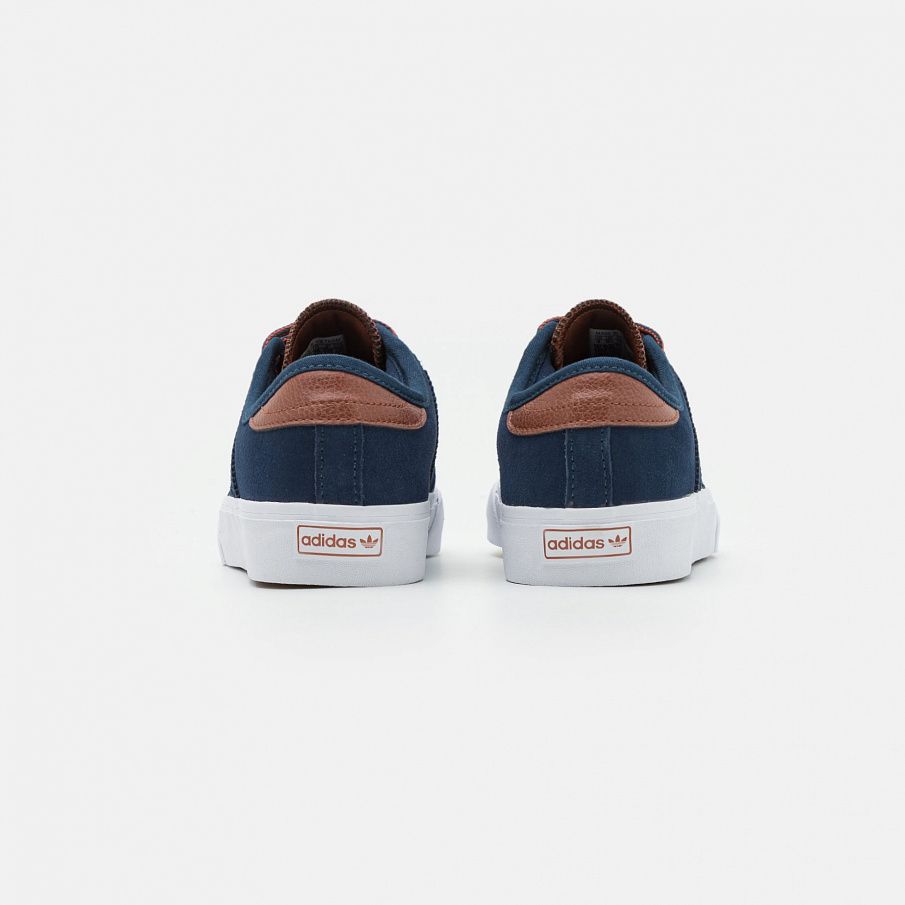 Фото № 3 с приближением к товару «‎Adidas Seeley »
