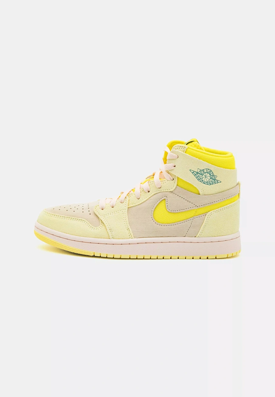 Фото № 1 с приближением к товару «‎W AIR JORDAN 1 ZM AIR CMFT 2»