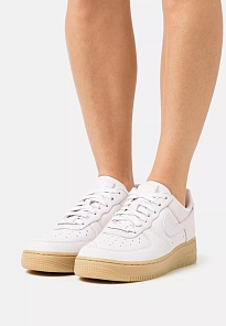 Фото № 4 с приближением к товару «‎NIKE AIR FORCE 1 PREMIUM»