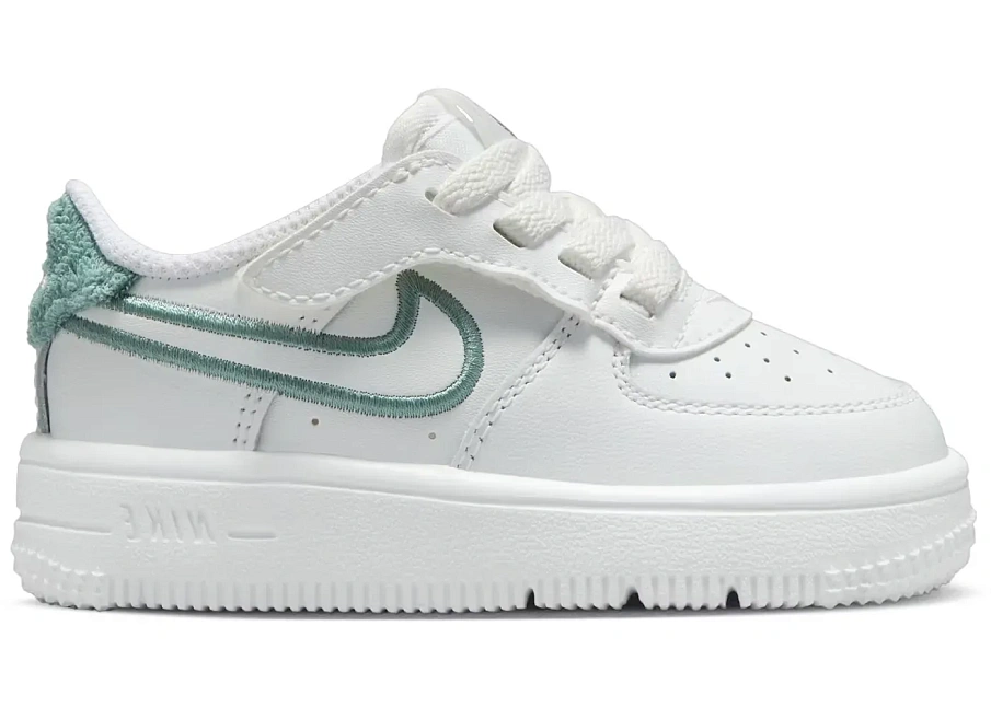 Фото № 1 с приближением к товару «‎Nike Force 1 Low LV8 EasyOn»