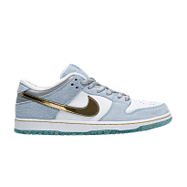 Фото № 1 с приближением к товару «‎Nike Sean Cliver x Dunk Low SB Holiday Special Sample (DC9936-100-901148-VH)»