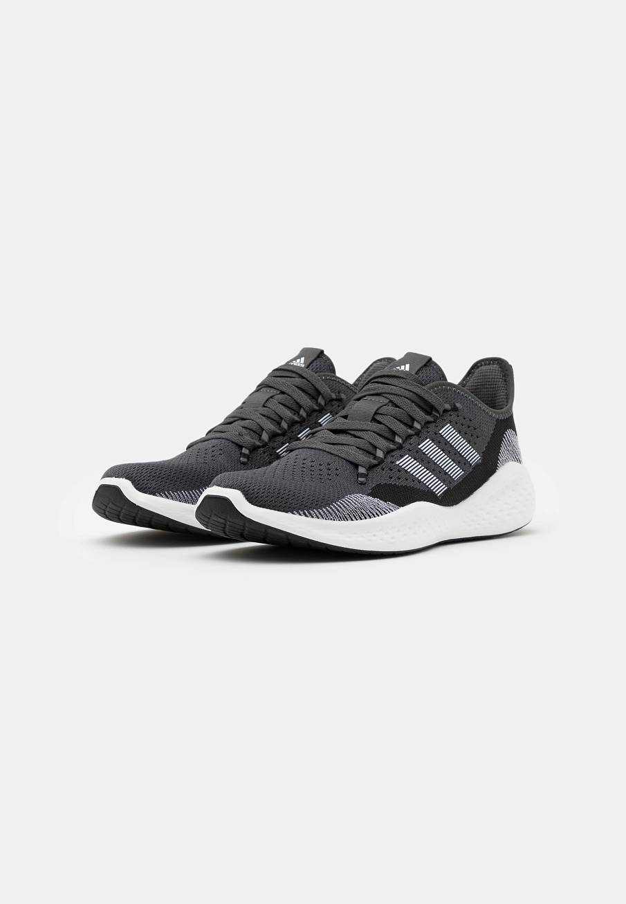 Фото № 2 с приближением к товару «‎Adidas 2.0 »