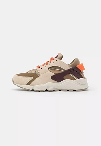 Фото № 1 с приближением к товару «‎AIR HUARACHE»