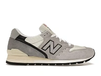 Фото № 1 с приближением к товару «‎New Balance 996»