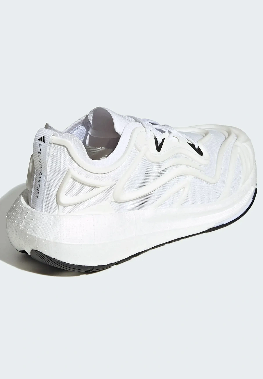 Фото № 4 с приближением к товару «‎ULTRABOOST SPEED»