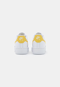 Фото № 3 с приближением к товару «‎Nike Air Force 1 »