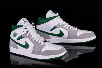Nike Air Jordan 1 Retro SE Pine - 3