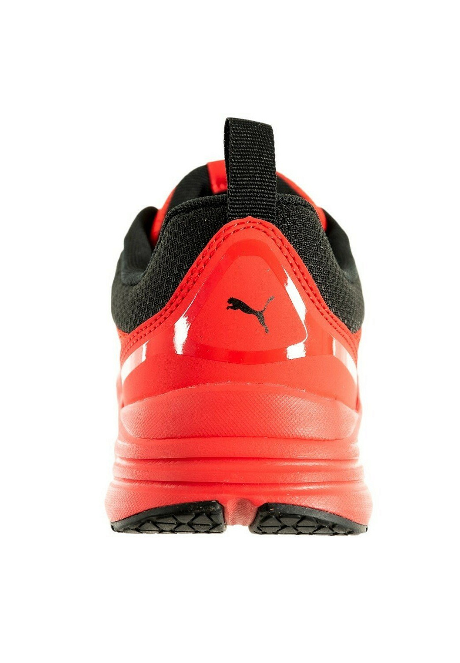 Фото № 3 с приближением к товару «‎Puma »