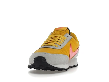 Nike Daybreak Dark Sulfur  - 3