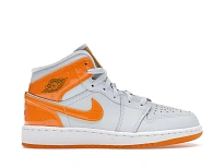 Фото № 1 с приближением к товару «‎Jordan 1 Mid SE»