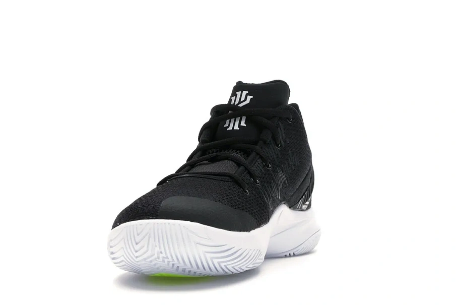 Фото № 3 с приближением к товару «‎Nike Kyrie Flytrap II Black White»