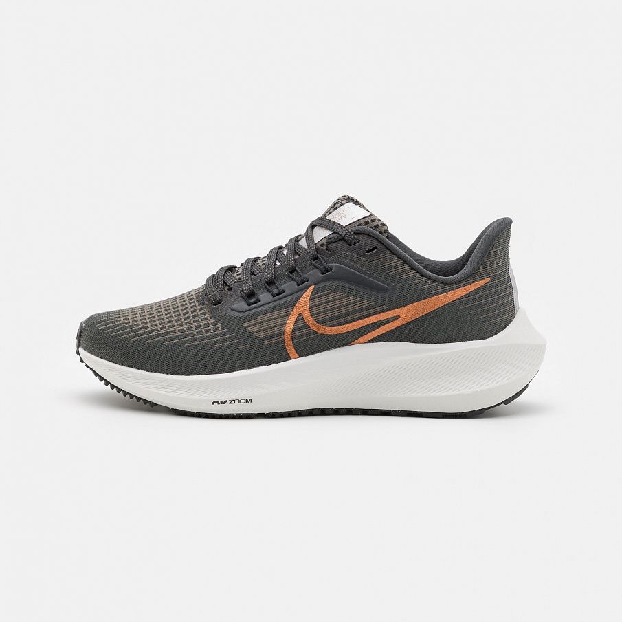 Фото № 1 с приближением к товару «‎Nike Air Zoom Pegasus 39»