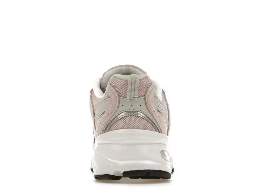 Фото № 4 с приближением к товару «‎New Balance 530»