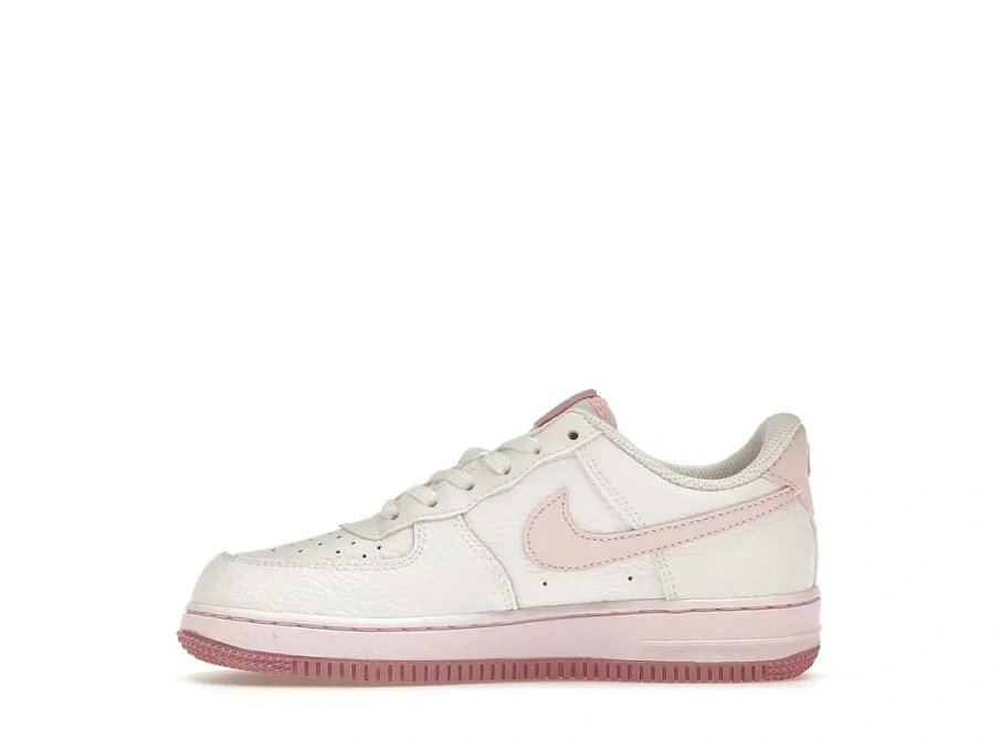 Фото № 3 с приближением к товару «‎Nike Air Force 1»