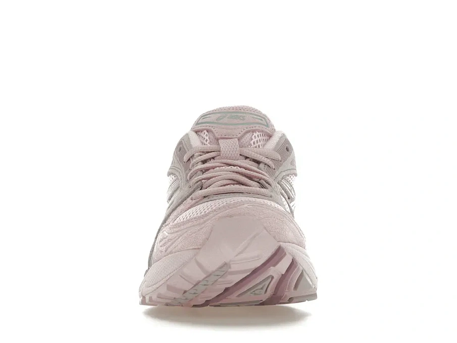Фото № 2 с приближением к товару «‎ASICS Gel-Kayano 14 Barely Rose Cream »