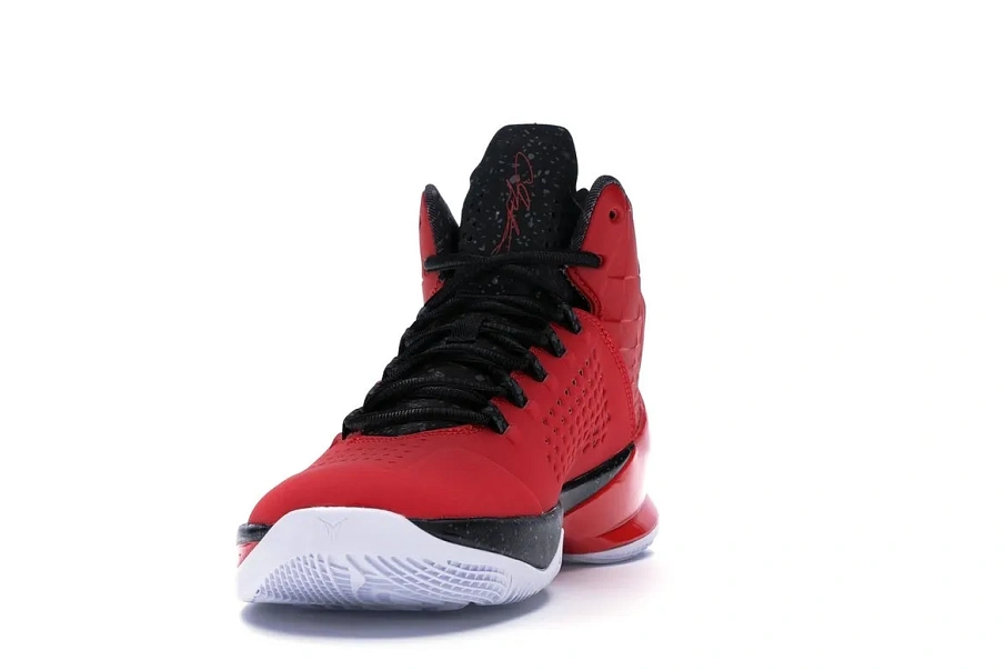 Фото № 2 с приближением к товару «‎Jordan Melo M11 University Red»