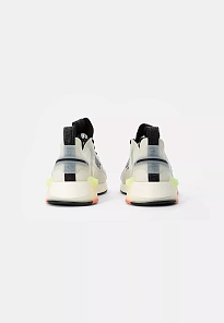 Фото № 3 с приближением к товару «‎NMD V3»