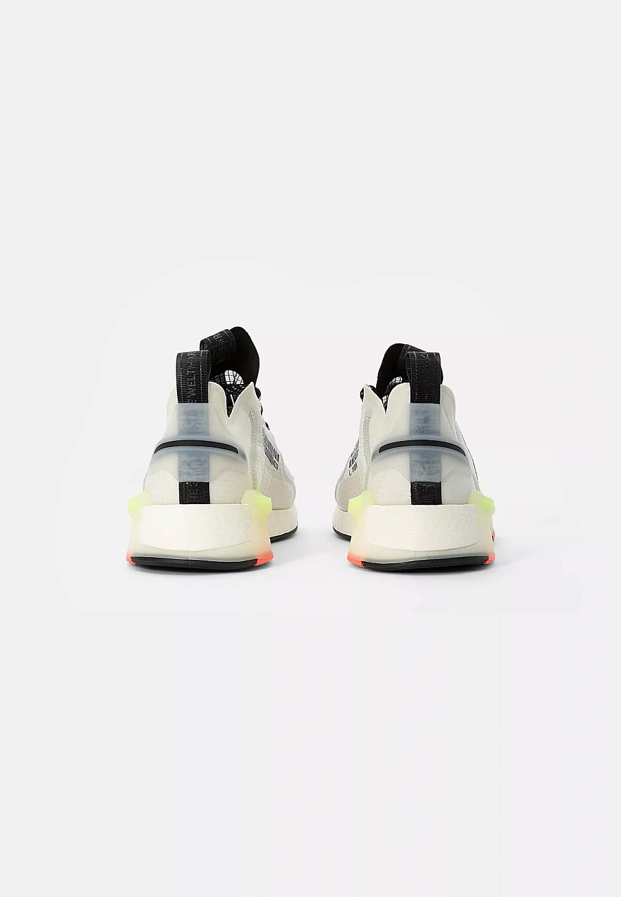 Фото № 3 с приближением к товару «‎NMD V3»