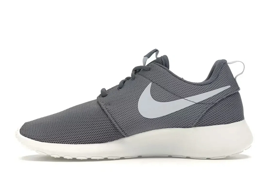 Фото № 3 с приближением к товару «‎Nike Roshe One»