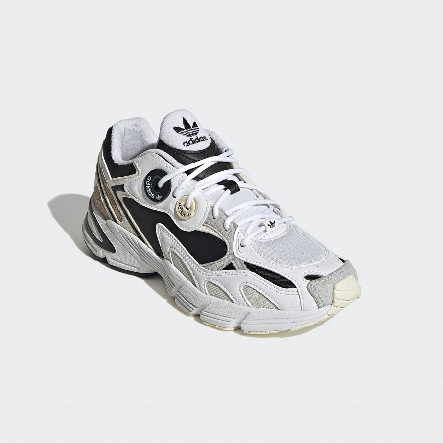 Фото № 2 с приближением к товару «‎Кроссовки Adidas SPAD111A210-A11»