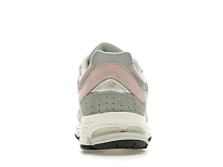 Фото № 4 с приближением к товару «‎New Balance 2002R»