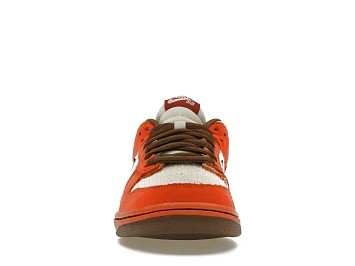 Nike SB Dunk Low Top Ramen - 2
