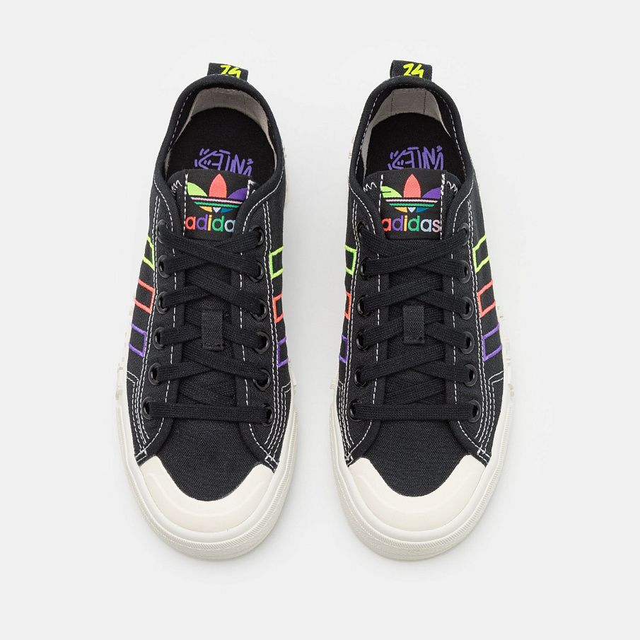 Фото № 4 с приближением к товару «‎Adidas Nizza Pride »