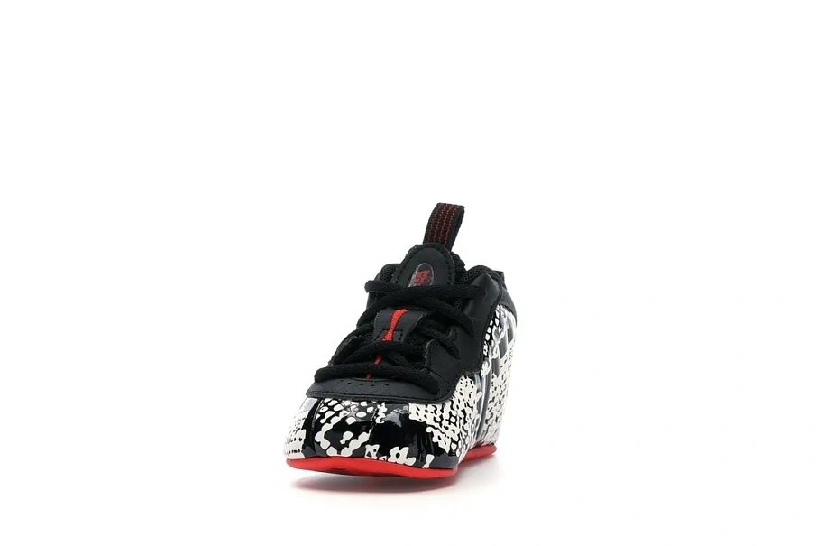 Фото № 3 с приближением к товару «‎Nike Air Foamposite One Albino Snakeskin (I)»