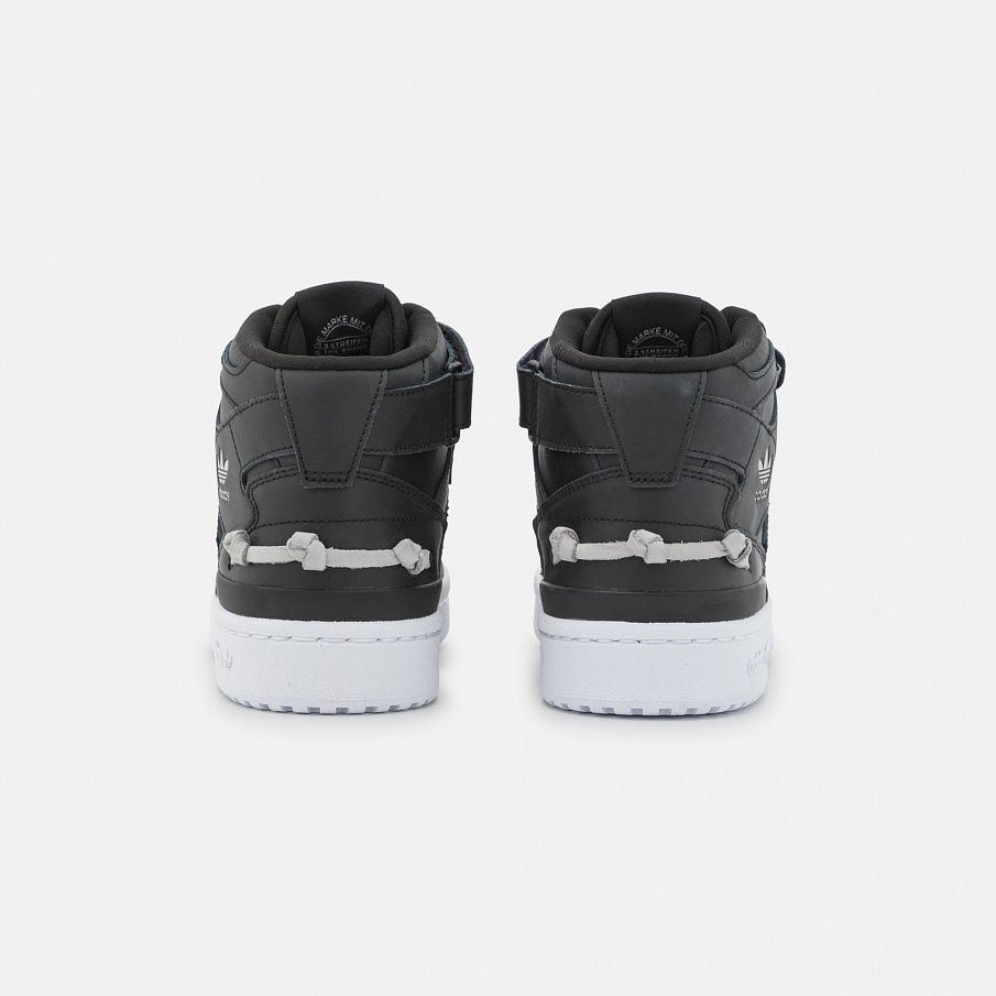 Фото № 4 с приближением к товару «‎Adidas Forum »