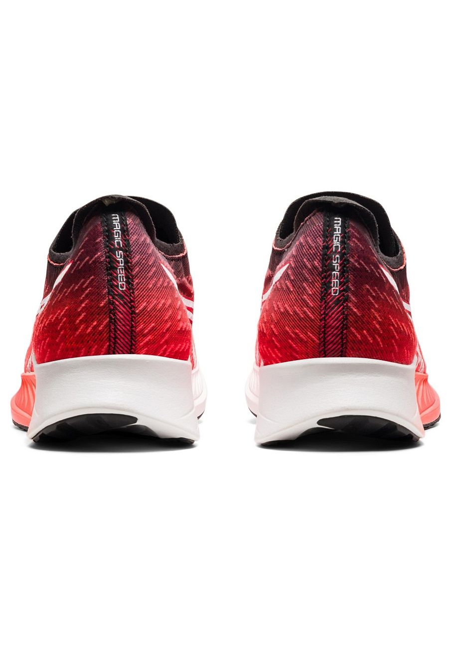 Фото № 2 с приближением к товару «‎Asics Magic Speed»