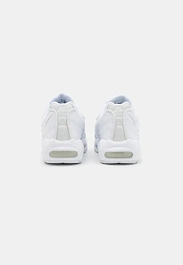 Фото № 3 с приближением к товару «‎AIR MAX ESSENTIAL»
