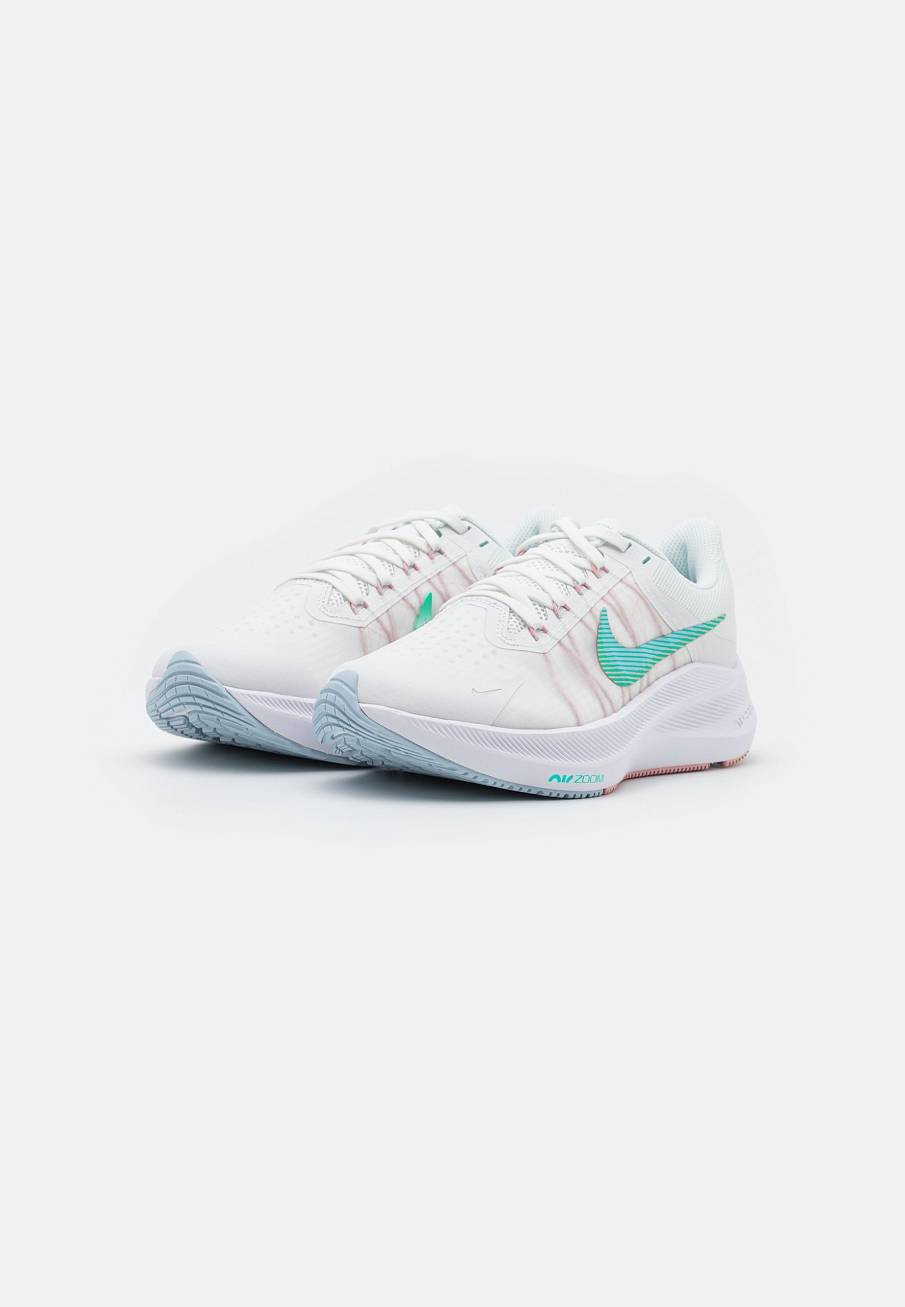 Фото № 2 с приближением к товару «‎Nike Zoom Winflo 8»