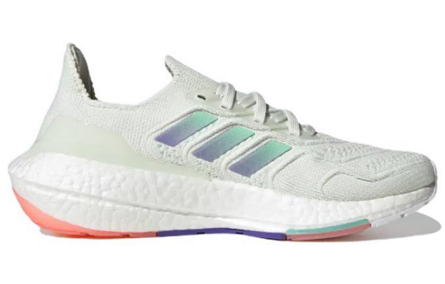 Фото № 2 с приближением к товару «‎ adidas Ultraboost 22 Running shoes»