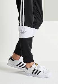 Фото № 1 с приближением к товару «‎Adidas Superstar »