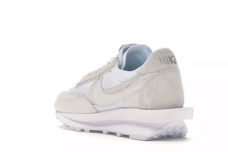 Фото № 4 с приближением к товару «‎Nike LD Waffle sacai White Nylon»