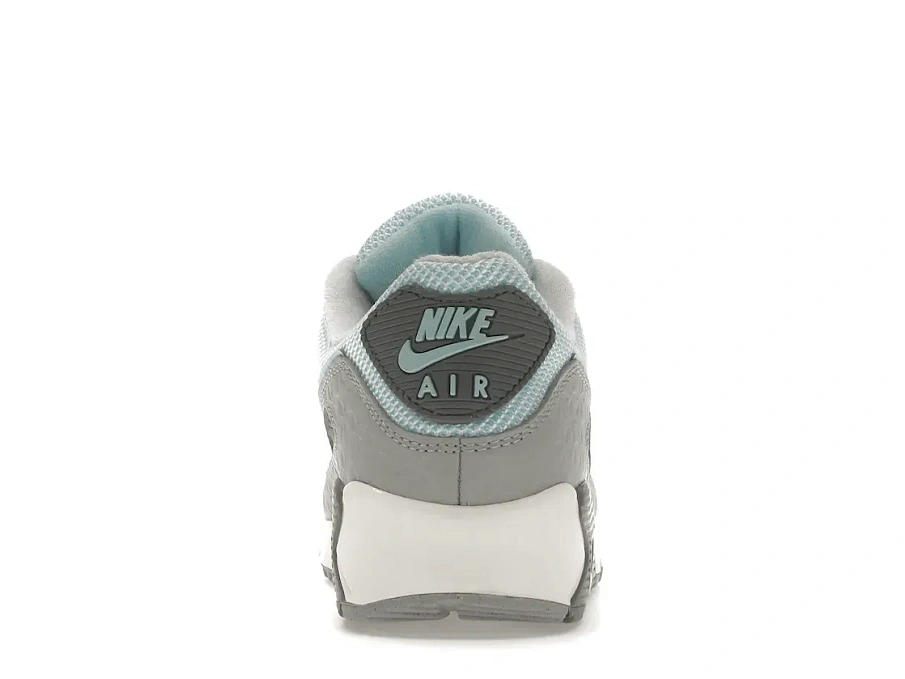 Фото № 4 с приближением к товару «‎Nike Air Max 90 Snowflake»