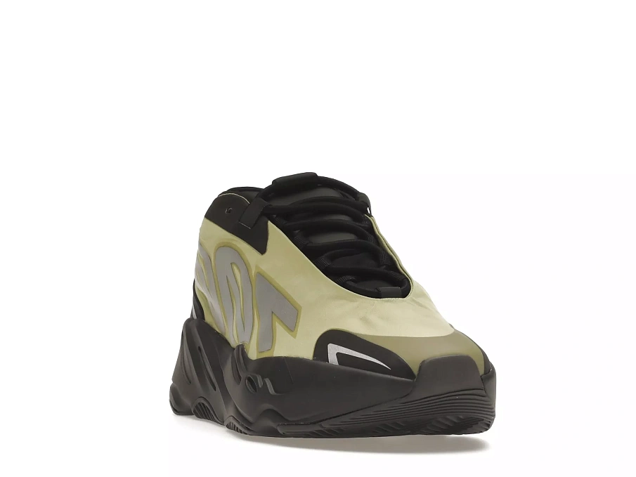 Фото № 4 с приближением к товару «‎adidas Yeezy Boost 700 MNVN Resin»