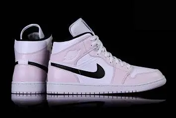 Nike Air Jordan 1 Retro Wmns Barely Rose - 2