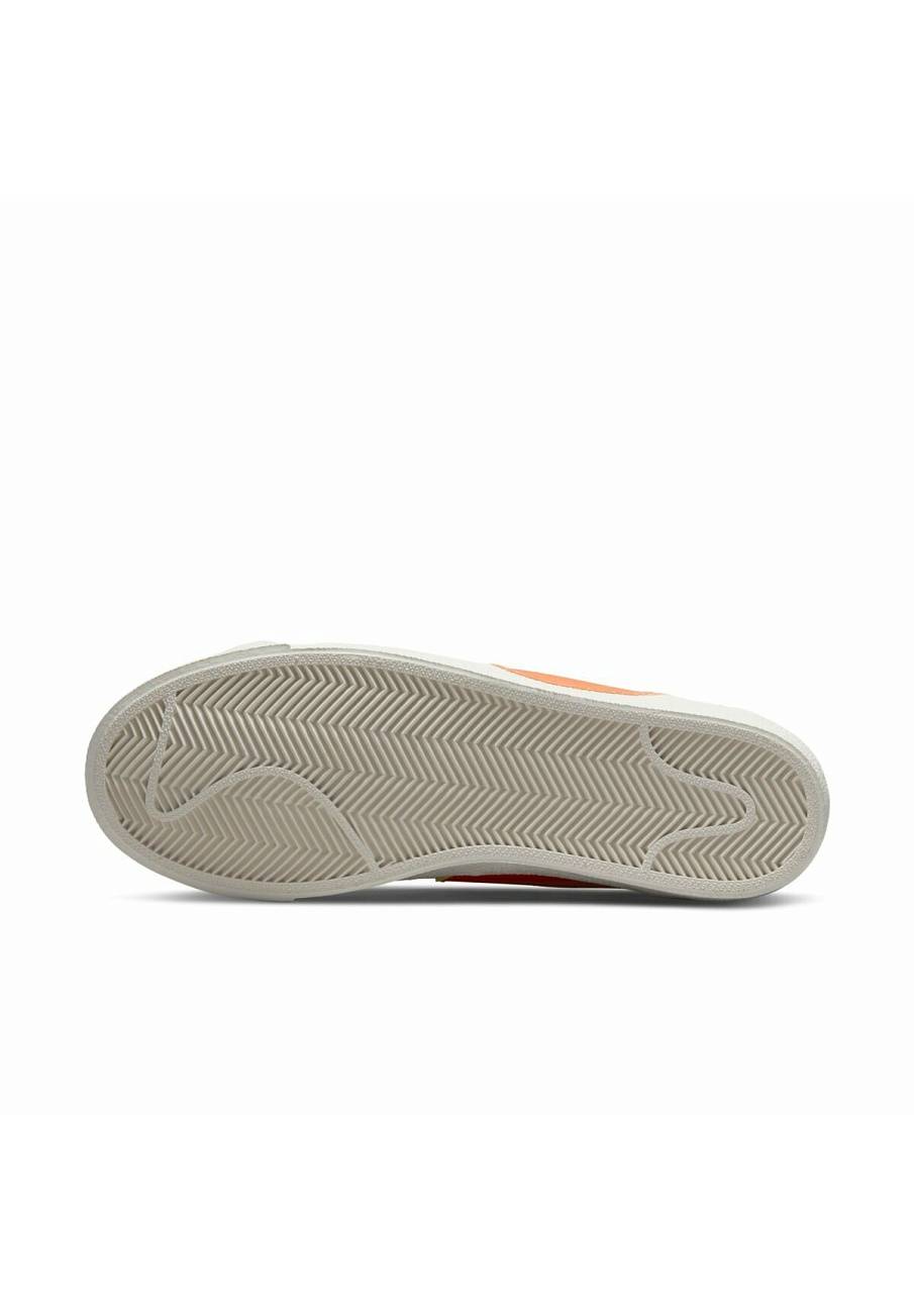 Фото № 3 с приближением к товару «‎Nike Blazer Jumbo »
