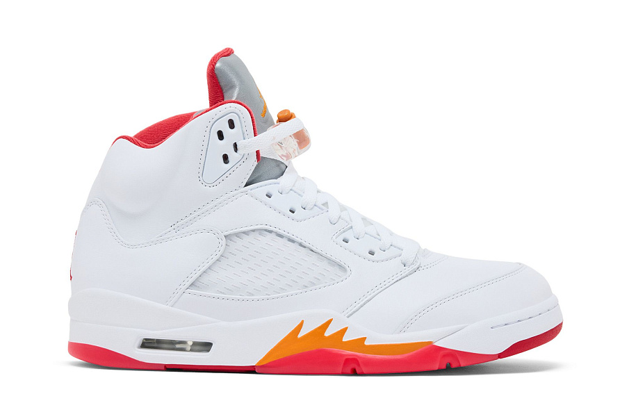 Фото № 2 с приближением к товару «‎Air Jordan Women's 5 Retro OG Sunset 2026»